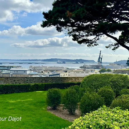 Appartement Cosy & Moderne T2 Avec Jardin Parking Brest