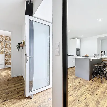 Appartement Cosy & Moderne T2 Avec Jardin Parking *